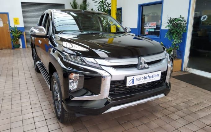 2024 Mitsubishi L200