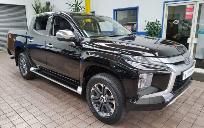 2024 Mitsubishi L200