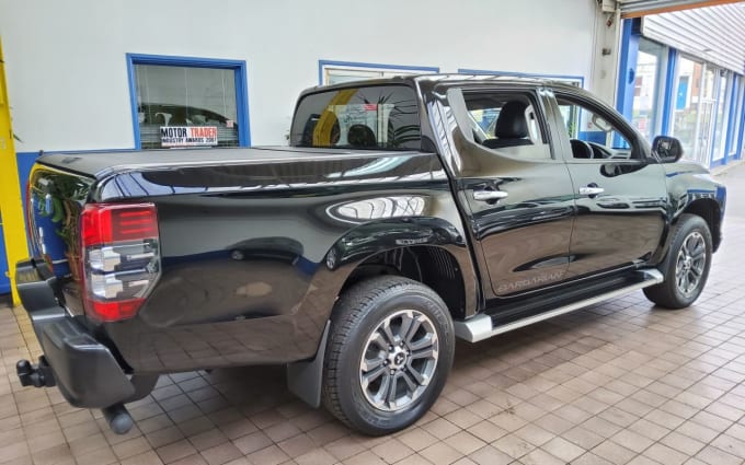 2024 Mitsubishi L200