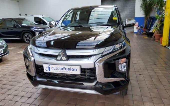 2024 Mitsubishi L200