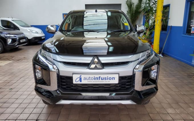 2024 Mitsubishi L200