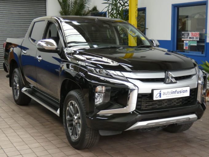 2024 Mitsubishi L200