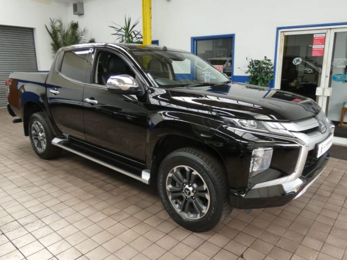 2024 Mitsubishi L200