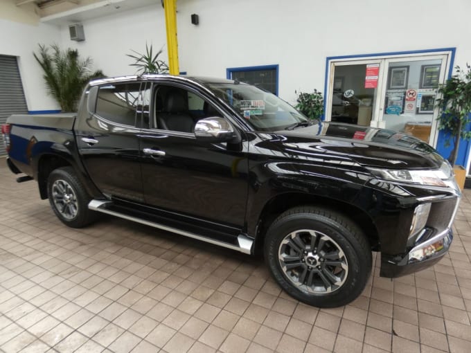 2024 Mitsubishi L200