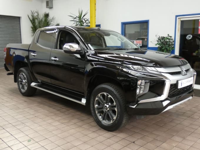 2024 Mitsubishi L200