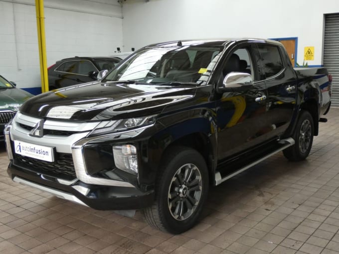 2024 Mitsubishi L200