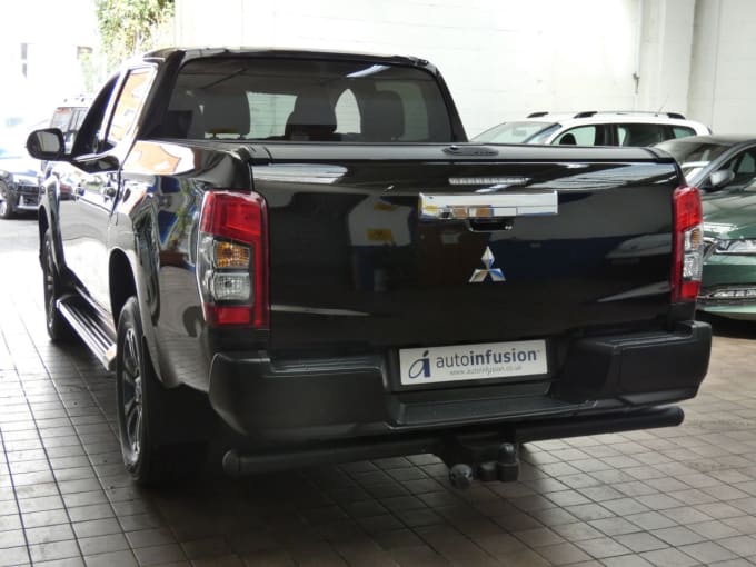 2024 Mitsubishi L200