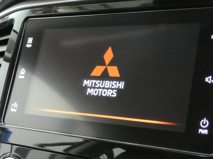 2024 Mitsubishi L200