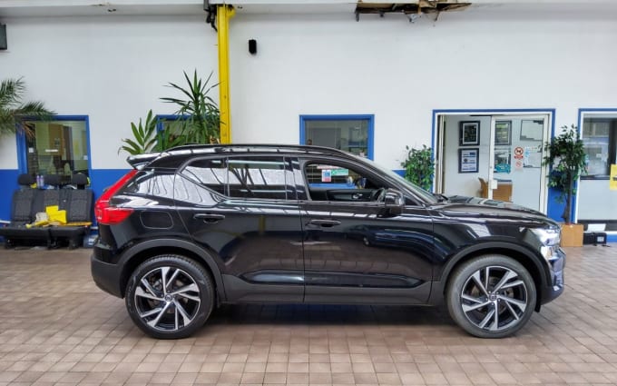 2024 Volvo Xc40