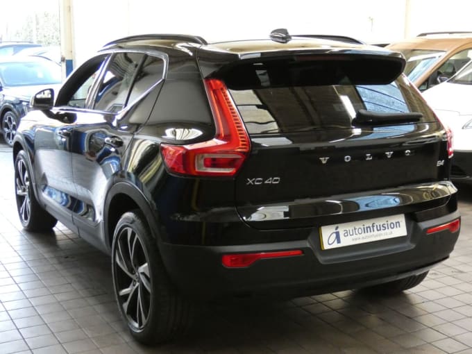 2025 Volvo Xc40