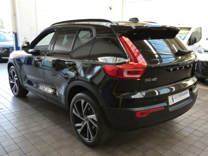 2025 Volvo Xc40