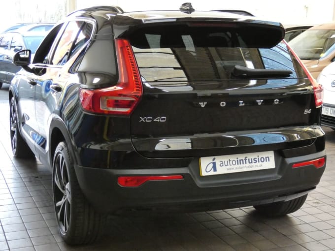 2025 Volvo Xc40