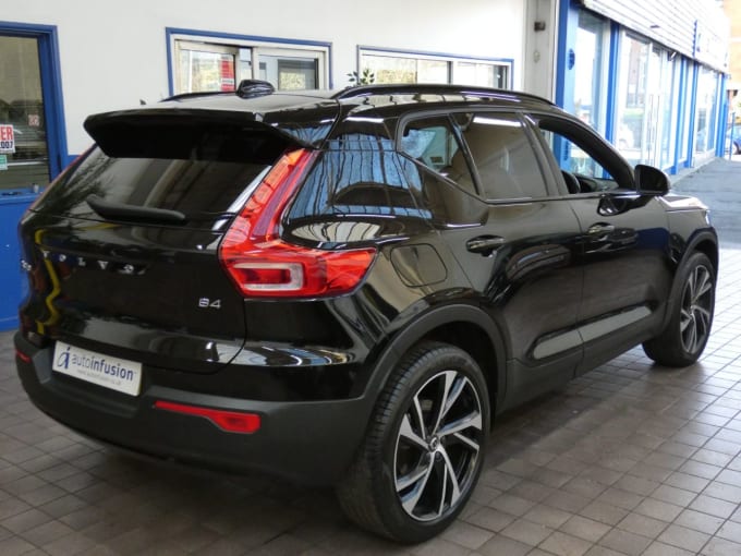 2025 Volvo Xc40