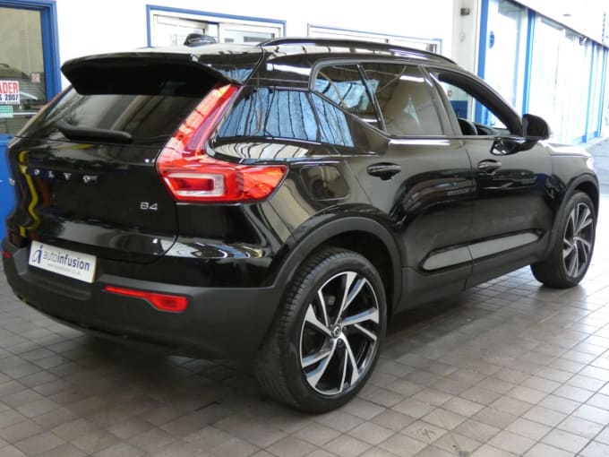 2025 Volvo Xc40