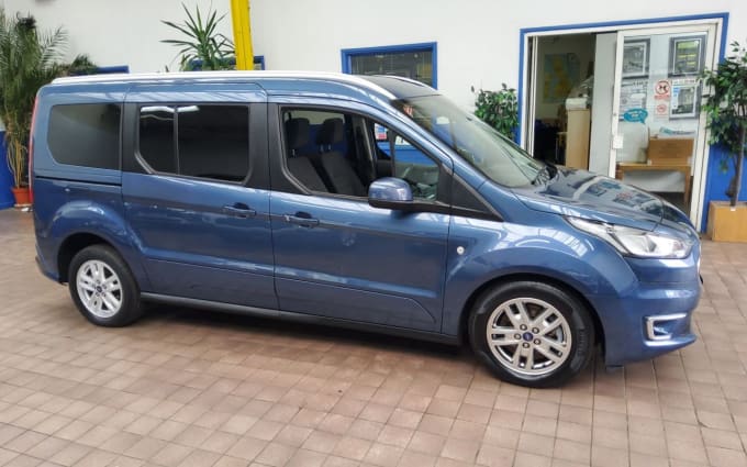 2024 Ford Grand Tourneo Connect