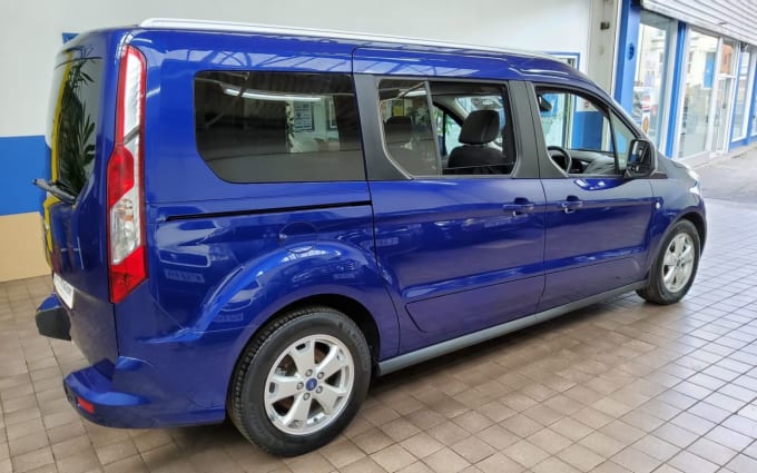 2025 Ford Grand Tourneo Connect