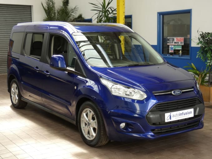 2025 Ford Grand Tourneo Connect