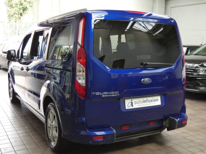 2025 Ford Grand Tourneo Connect