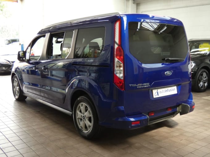 2024 Ford Grand Tourneo Connect