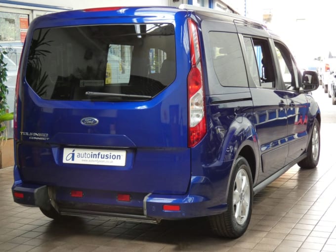 2024 Ford Grand Tourneo Connect