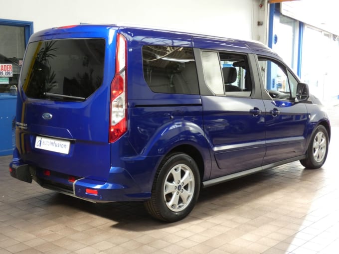 2025 Ford Grand Tourneo Connect