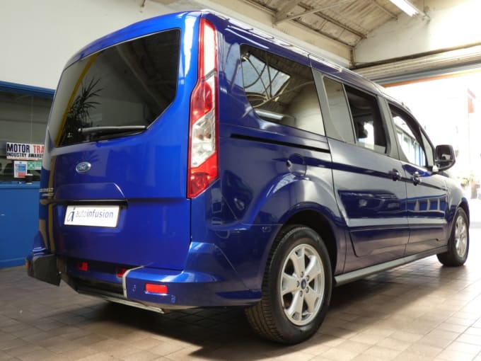 2024 Ford Grand Tourneo Connect