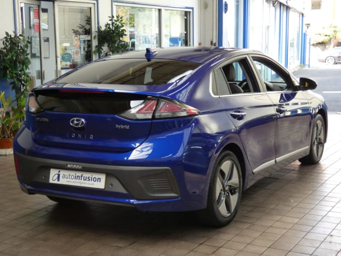 2024 Hyundai Ioniq