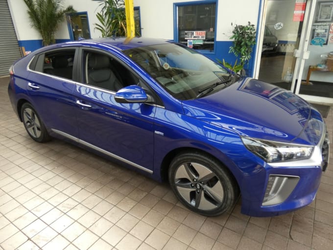 2024 Hyundai Ioniq