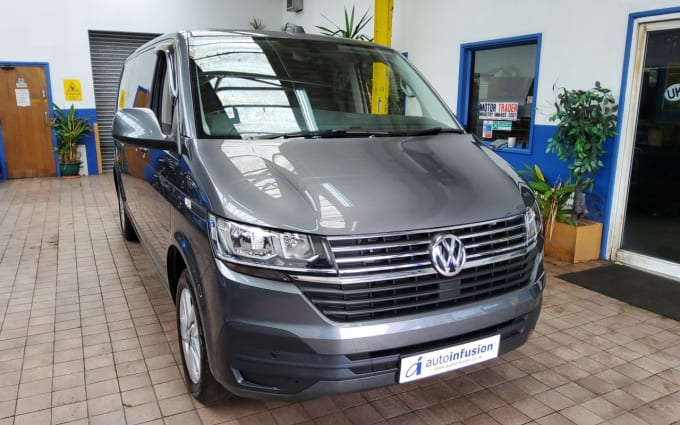 2024 Volkswagen Transporter Shuttle