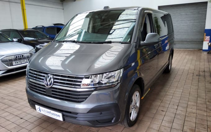 2024 Volkswagen Transporter Shuttle