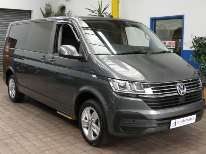 2024 Volkswagen Transporter Shuttle