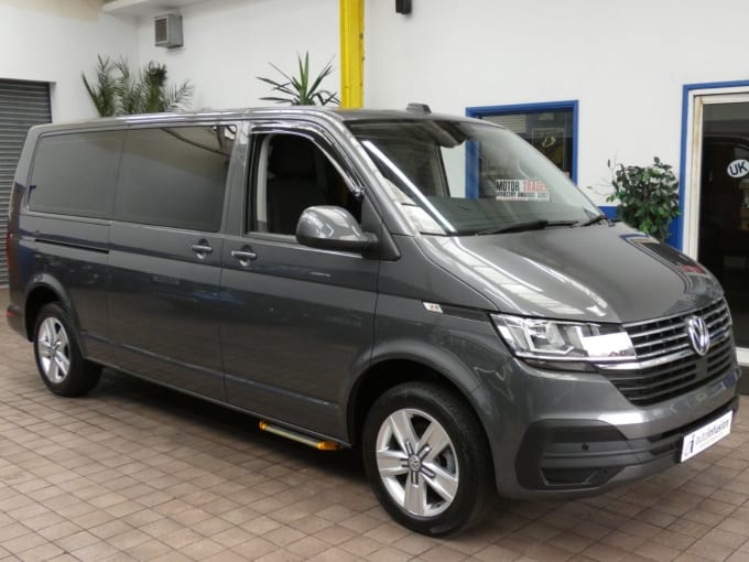 2024 Volkswagen Transporter Shuttle