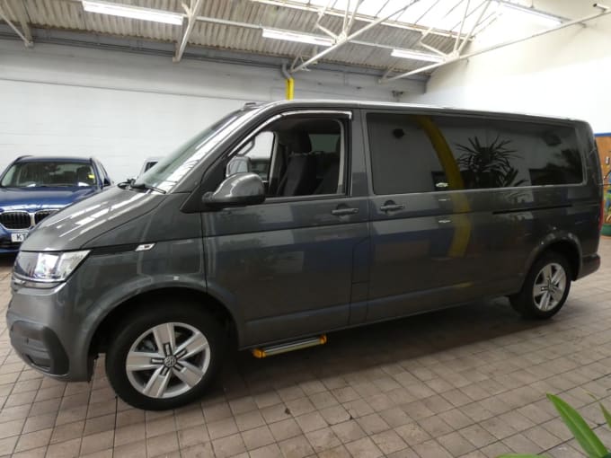 2024 Volkswagen Transporter Shuttle