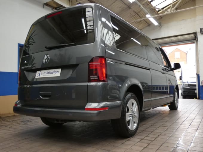 2024 Volkswagen Transporter Shuttle