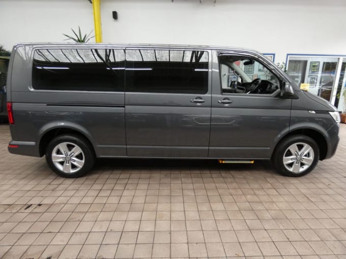 2024 Volkswagen Transporter Shuttle