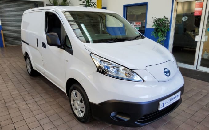 2024 Nissan Nv200