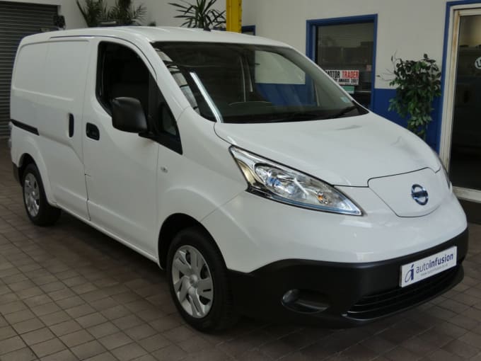 2024 Nissan Nv200