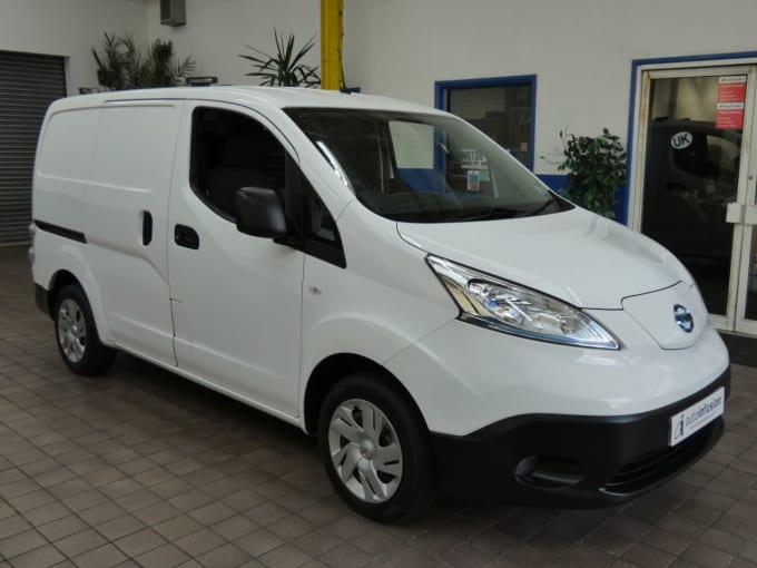 2024 Nissan Nv200