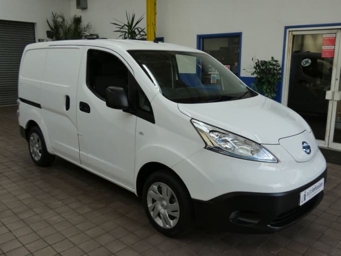 2024 Nissan Nv200