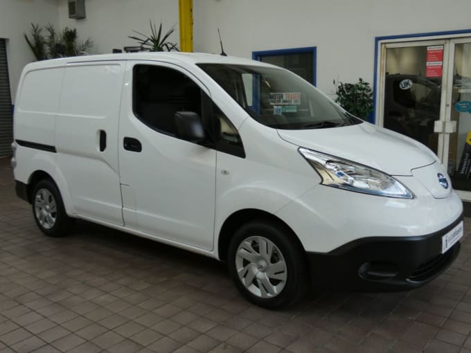 2024 Nissan Nv200