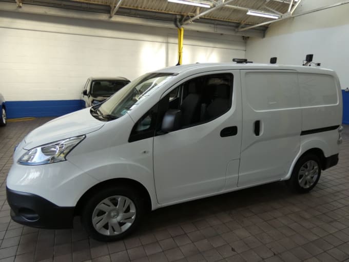 2024 Nissan Nv200