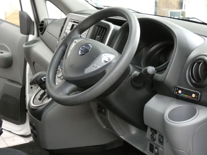 2024 Nissan Nv200