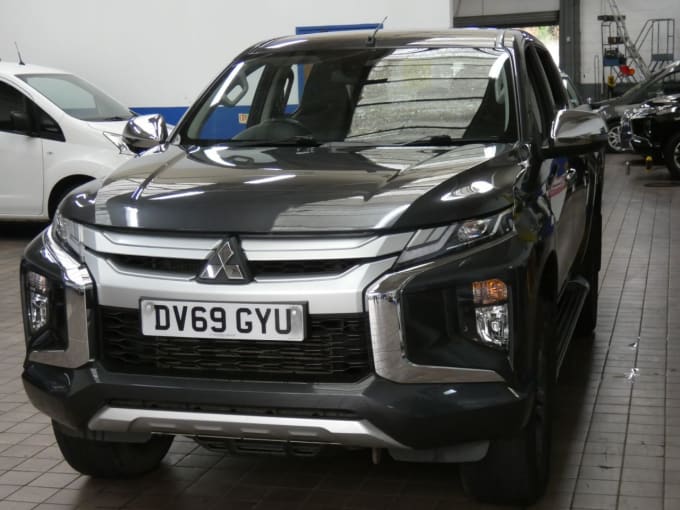 2024 Mitsubishi L200