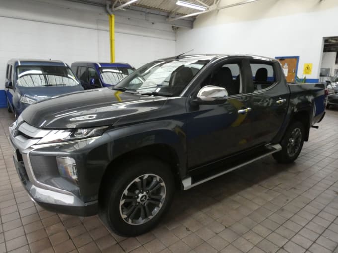 2024 Mitsubishi L200