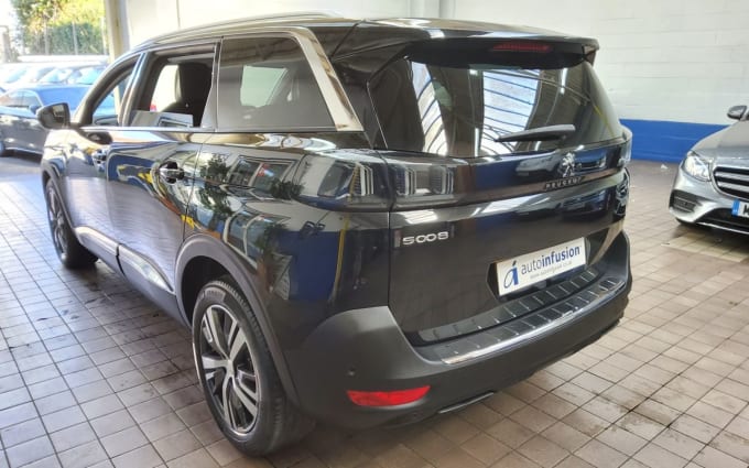 2024 Peugeot 5008