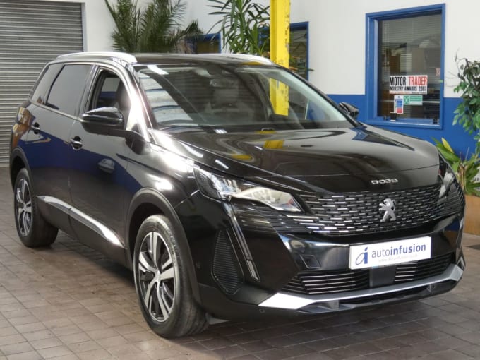 2024 Peugeot 5008