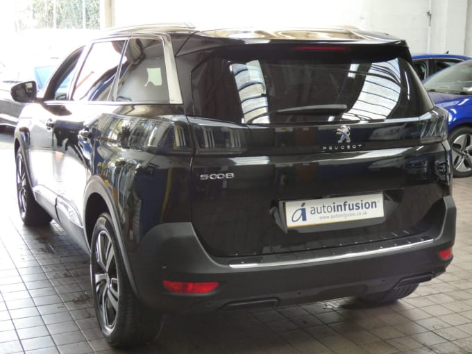 2024 Peugeot 5008