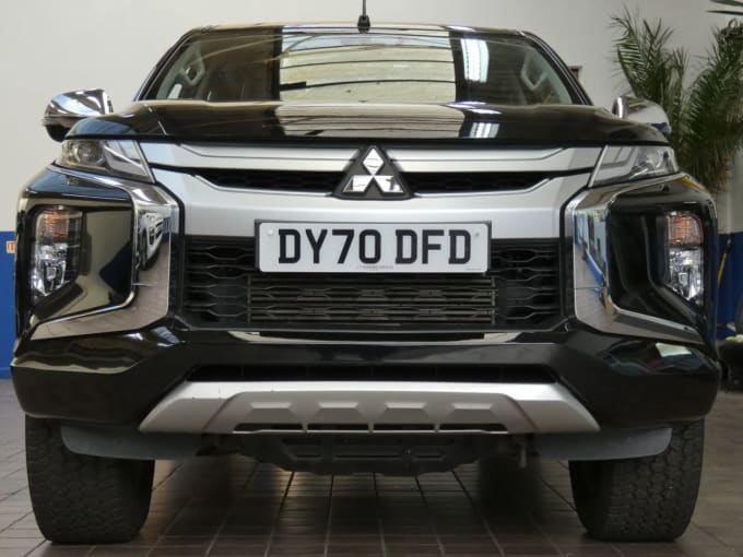 2024 Mitsubishi L200