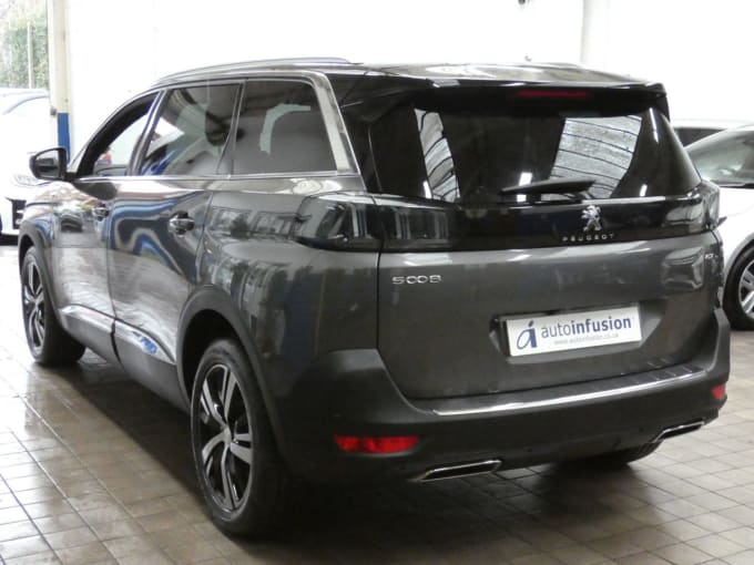 2025 Peugeot 5008