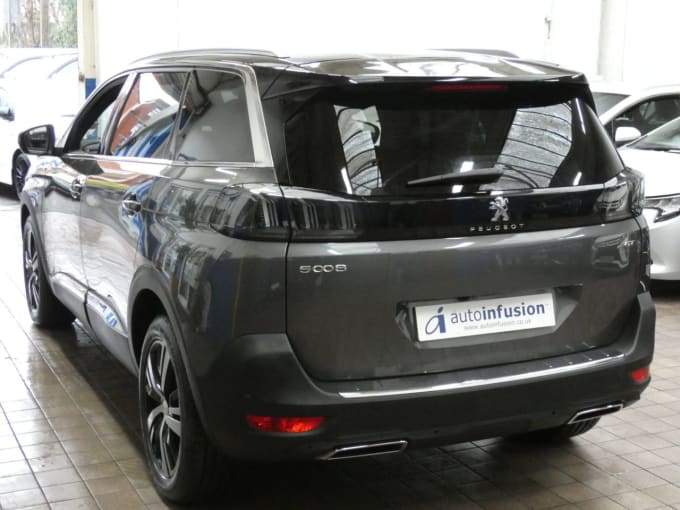 2025 Peugeot 5008